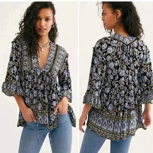 Free People Moonlight Dance Tunic Top Size Small Black Blue OVERSIZED Size S